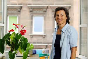 Die Erlanger Ernährungswissenschaftlerin Dorothee Volkert möchte dem Einheitsbrei in Alten- und Pflegeheimen entgegenwirken. Foto: Mile Cindric